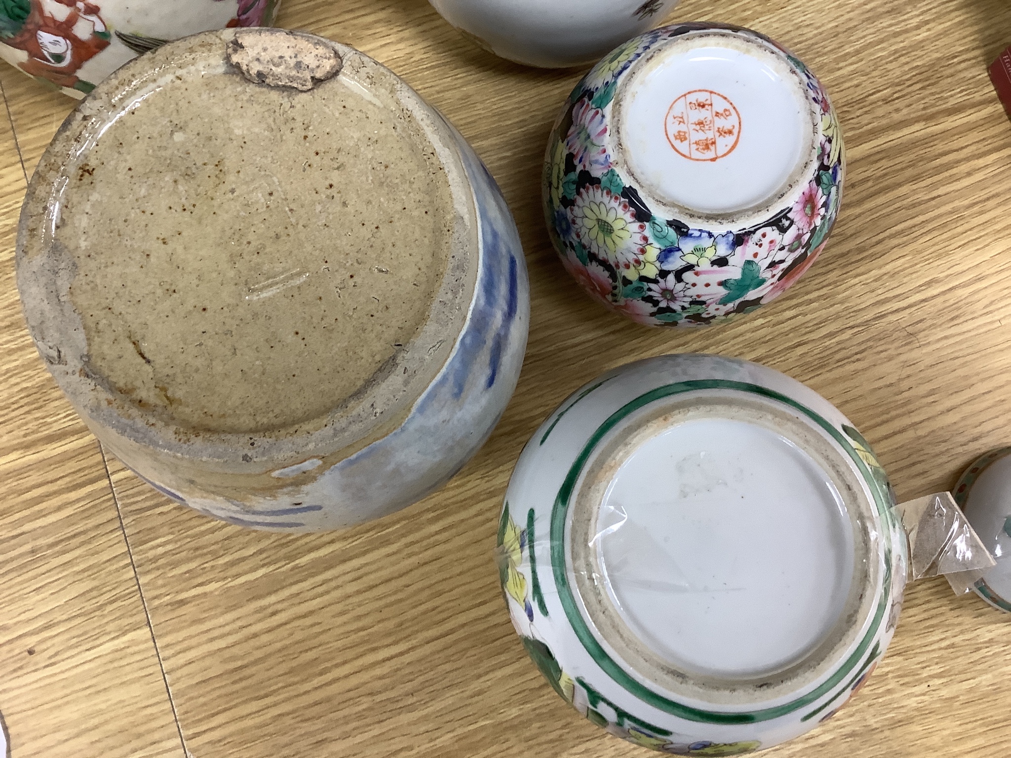 Seven Chinese porcelain or stoneware jars, 19th/20th century